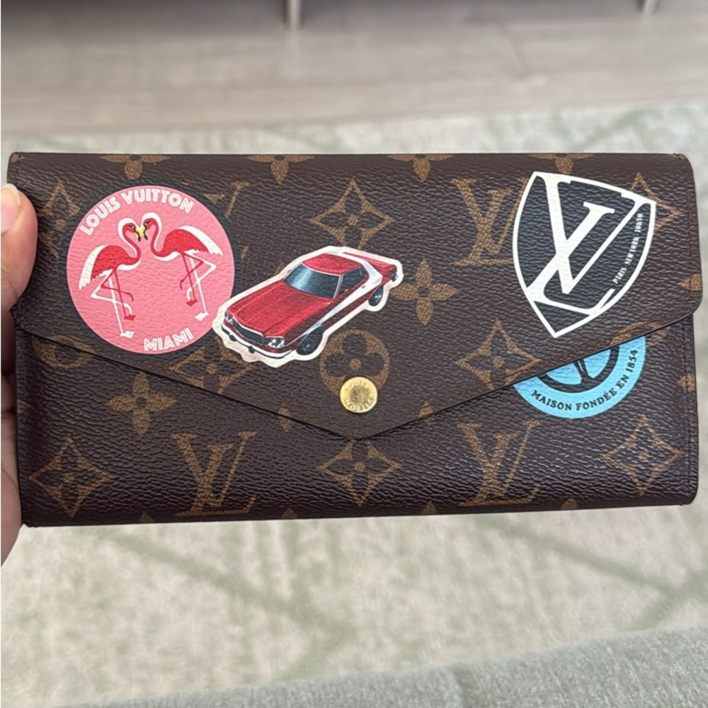 Louis Vuitton Sarah Wallet World Tour Edition